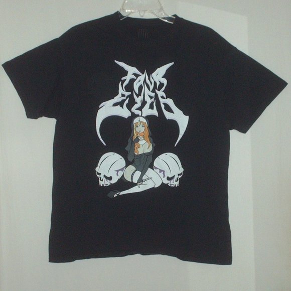 Four Eyes Anime Nun T-shirt - new - size large - Picture 1 of 4